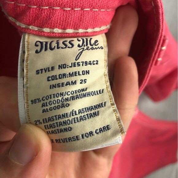 Miss Me Pink Denim Cropped Jeans Women's Sz 30 - Picture 7 of 9